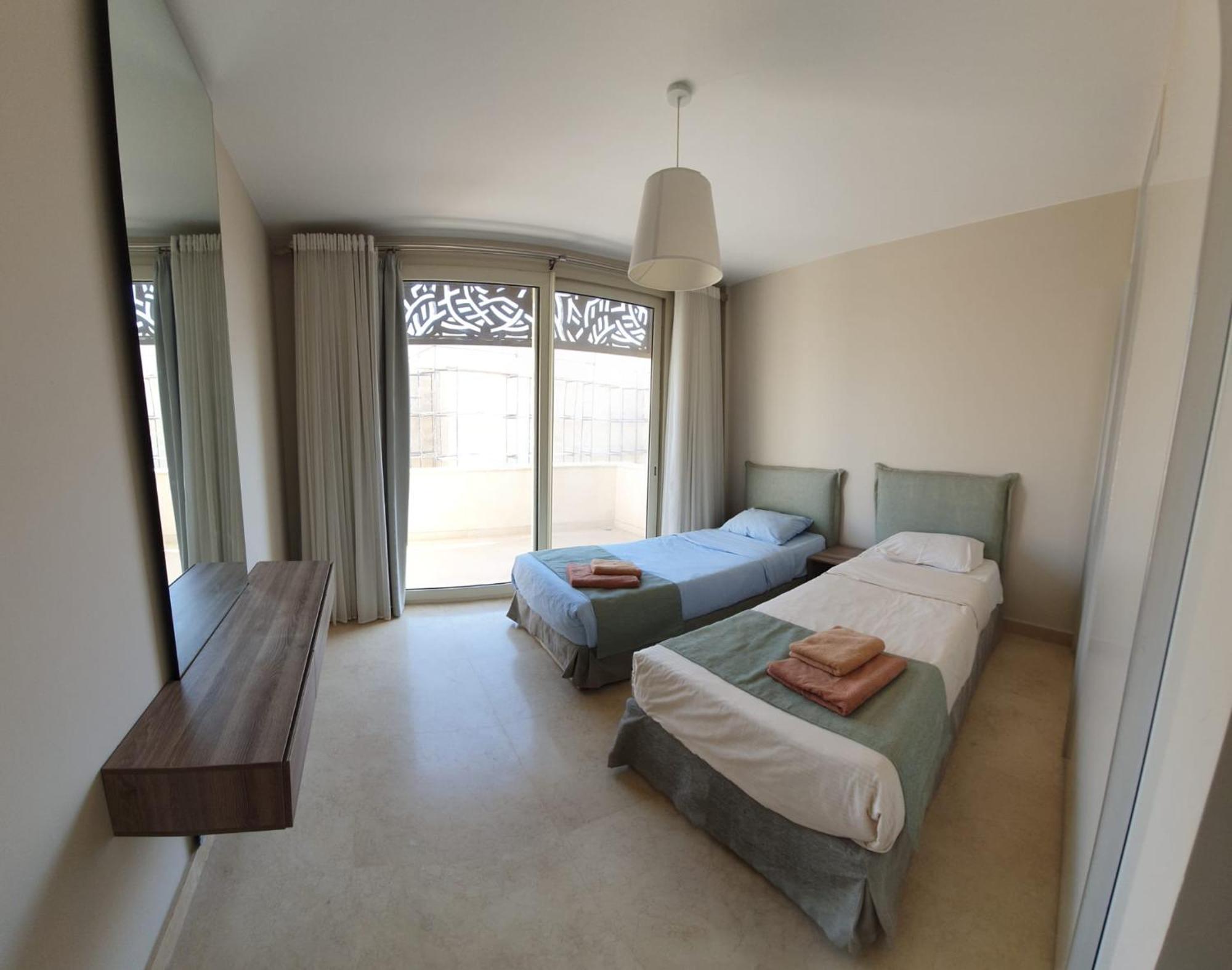 Mangroovy 2br With Roof Apartment *