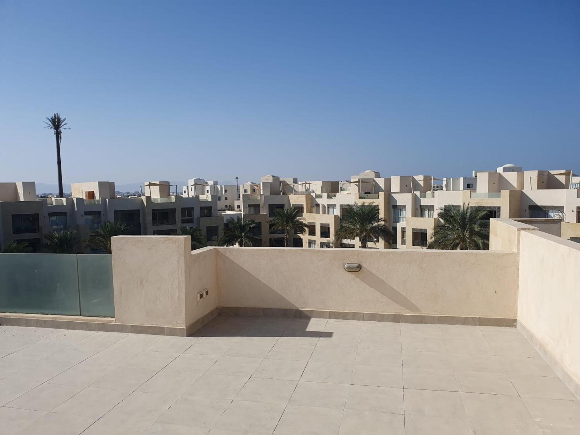 Mangroovy 2br With Roof Hurghada